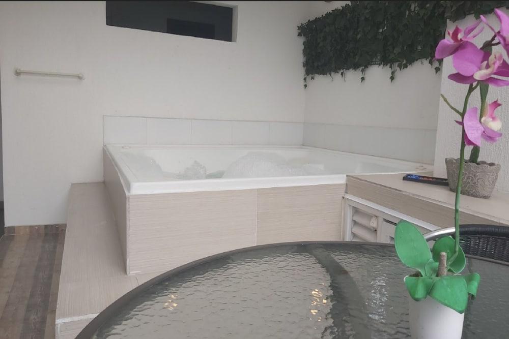 Aw Ariston Vegas De Granada 4*